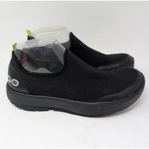 Oofos Women's OOmg eeZee Low Shoe black size 8